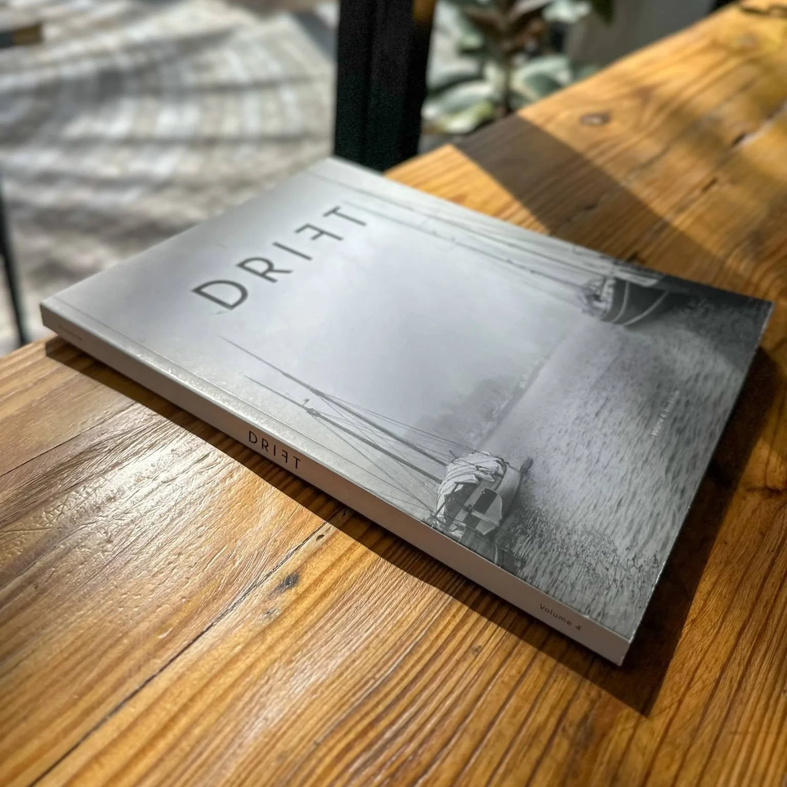 DRIFT MAGAZINE VOL 4 Stockholm 廃版 洋書 雑誌 DRIFT MAGAZINE DRIFT MAGAZINE VOL 4 Stockholm 廃版 洋書 雑誌 DRIFT MAGAZINE